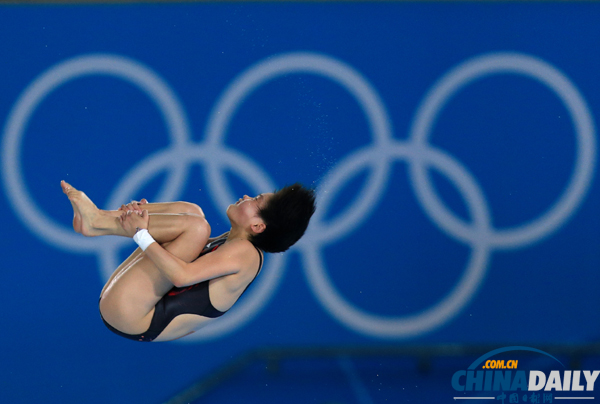 中国夏奥会第200枚金牌：陈若琳女子10米跳台夺冠